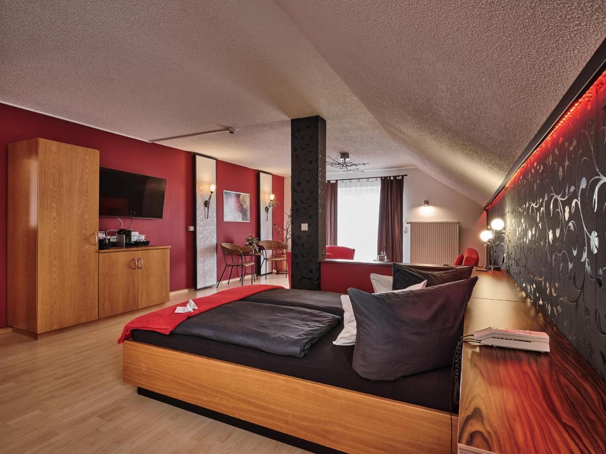 Tiptop Hotel Am Hochrhein Бад-Зеккінген Екстер'єр фото